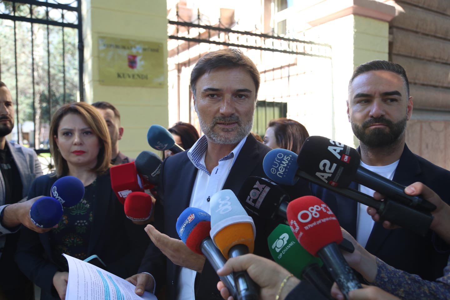 Zgjedhja e Presidentit/ Aliebaj: Rama u tërhoq kur pa kandidatët tanë, s’mund të joshte asnjë prej tyre