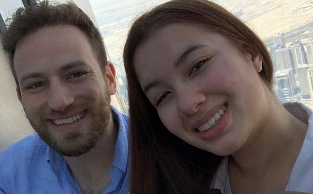 Mbyti gruan me jastik, fansja i dërgon letër në burg pilotit grek: “Unë ty të dashuroj!”