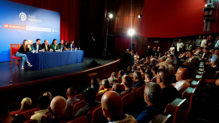 Berisha kundër ndarjes nga Maqedonia e Veriut: Shqipëria ‘yll polar’ do ketë BE