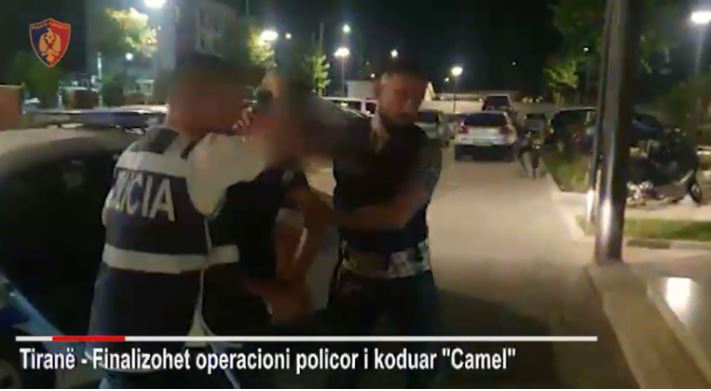Në arrati prej 9 muajsh për drogë, 35-vjeçari kapet në Tiranë