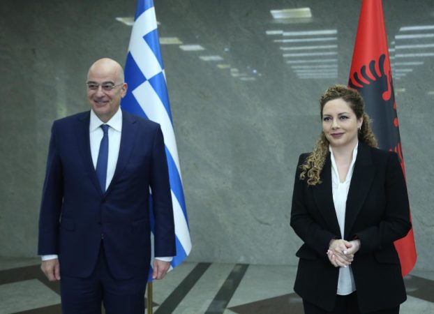 Abrogimi i ligjit të luftës dhe pronat e komuniteti çam, Xhaçka zbulon bisedën me ministrin e Jashtëm grek