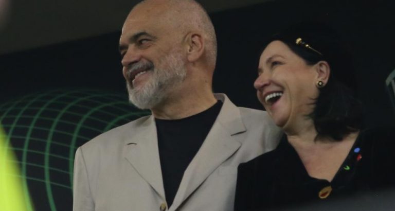 Edi Rama: &#8220;Falenderim të përzemërt për të gjithë ata që i dhanë jetë eurombrëmjes së Shqipërisë&#8221;