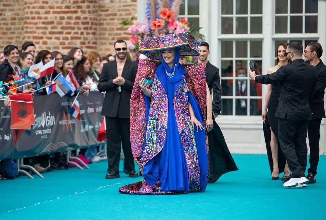 Ronela Hajati befason me veshjen në ceremoninë hapëse të Eurovisionit (FOTO)