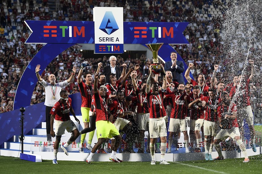 Fituan titullin kampion, sot amerikanët zbarkojnë në Itali për të blerë përfundimisht Milanin. Zbulohen shifrat