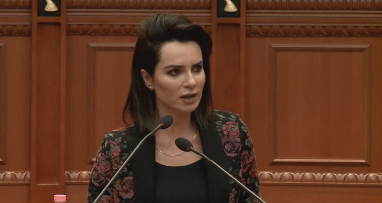 Huaja 50 mln euro për barazinë gjinore/ Grida Duma: Hipokrizi, në Shqipëri gratë vriten