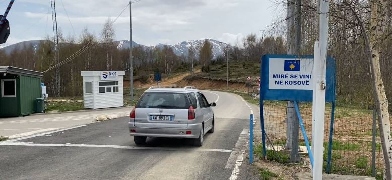Tre prokurorë të plagosur në Gjakovë, makina ku udhëtonin u përfshi në aksident