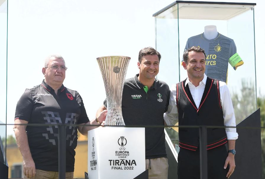 UEFA Conference League/ E dini sa para do të çojë në shtëpi skuadra fituese?