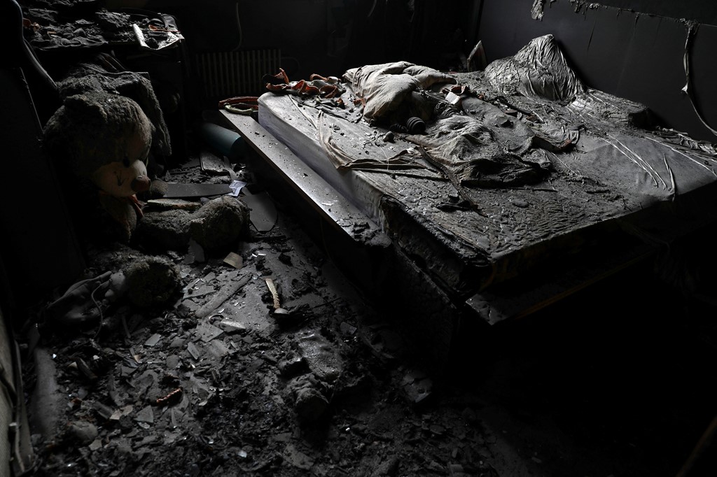 Një foshnjë 5-muajshe në mesin e të vrarëve nga bombardimet në Kharkiv