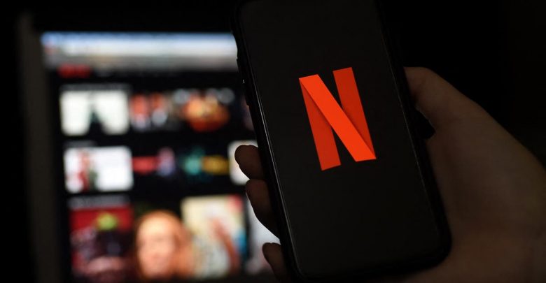 Humbi shumë abonentë për një muaj, Netflix pushon nga puna dhjetëra anëtarë të stafit