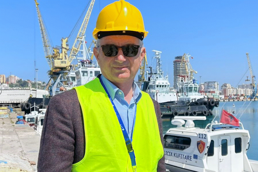 Zhvillimi teknologjik i portit të Durrësit në eksperiencën 26 vjeçare të inxhinier Vegim Hotit