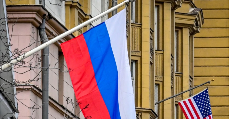 Mbi 960 amerikanëve u ndalohet hyrja në Rusi, në listë edhe presidenti Joe Biden dhe Mark Zuckerberg