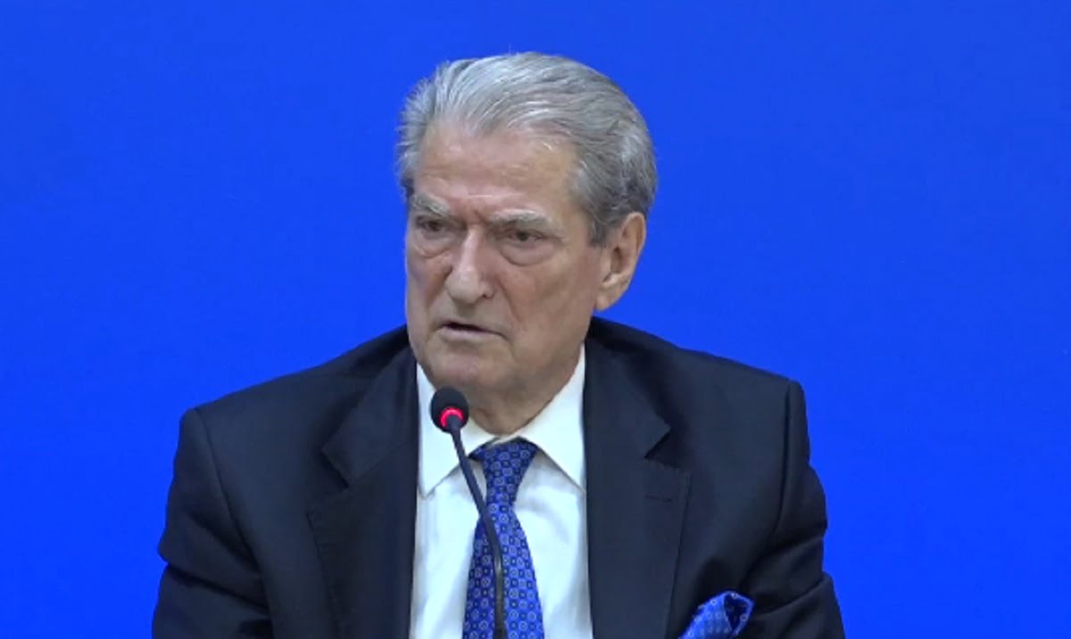 Berisha: Rama e ka humbur gjumin për shkak të inceneratorëve