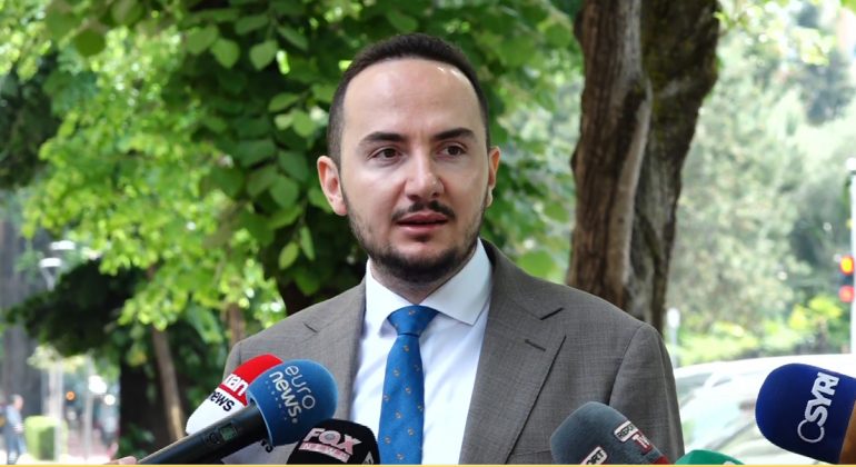 Mbledhja e Grupit Parlamentar të PD, Salianji: Dështoi për herë të dytë, pakica e sotme nuk përfaqëson opozitën