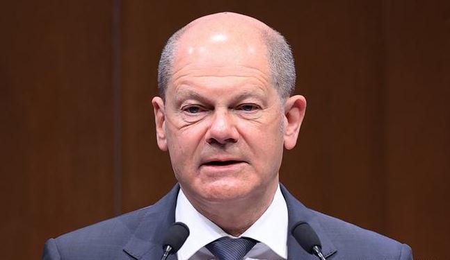 Kancelari Scholz i kërkon Putinit armëpushim: Hamendësimi se në Ukrainë sundojnë nazistët, është i gabuar
