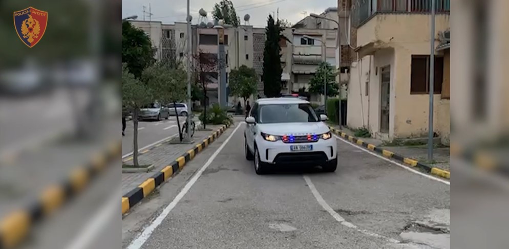 EMRI/ Akuzohet për trafik droge dhe organizatë kriminale, arrestohet 38-vjeçari me qëllim ekstradimi