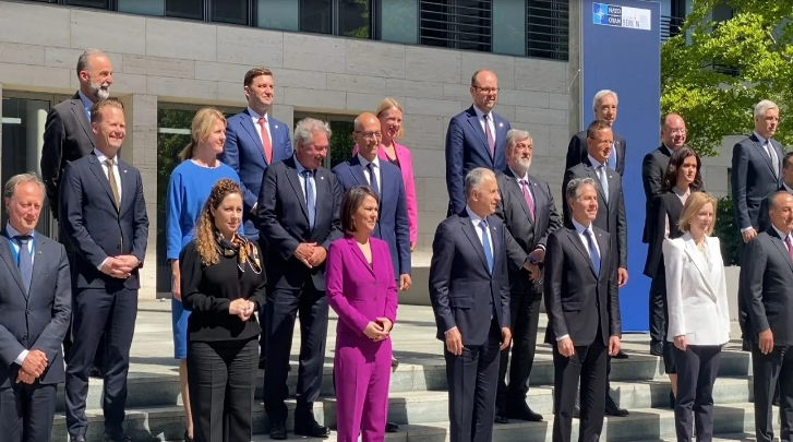 Takimi i NATO-s, Xhaçka: Mbështesim anëtarësimin e Finlandës dhe Suedisë, hapni dyert për Kosovën