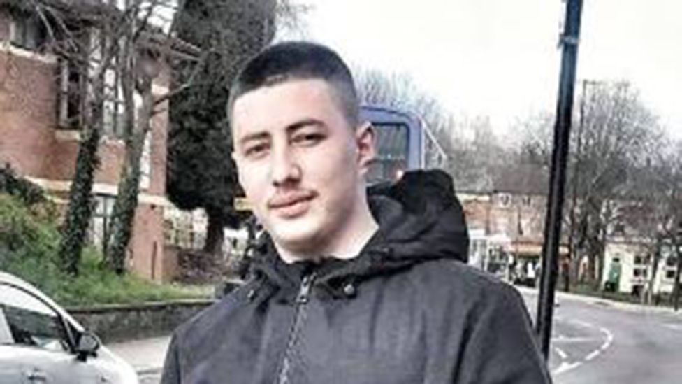 Vrau 22-vjeçarin nga Elbasani në Angli, ja kush është autori i dyshuar