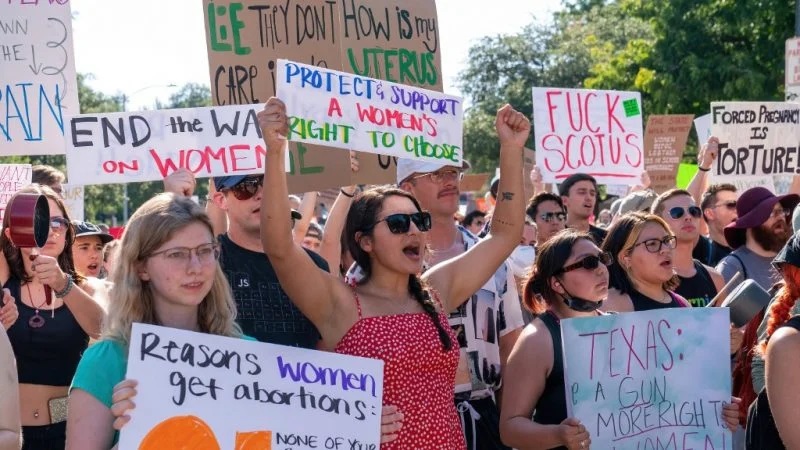 Njujorkezët mblidhen sërish në protestë kundër vendimit të Gjykatës së Lartë