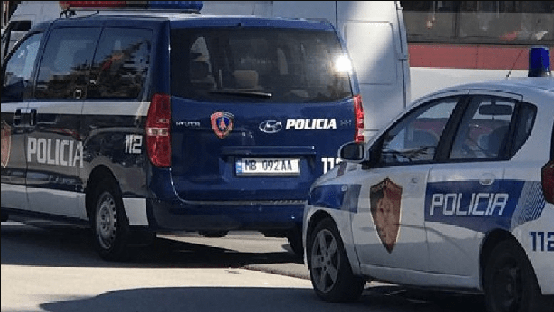 EMRAT/ Lëndohen 3 anëtarët e një familjeje, njëri prej tyre niset me helikopter për në Tiranë