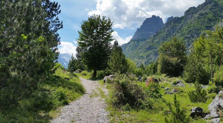 Ishin bllokuar në zonën e Valbonës, evakuohen me helikopter alpinistët
