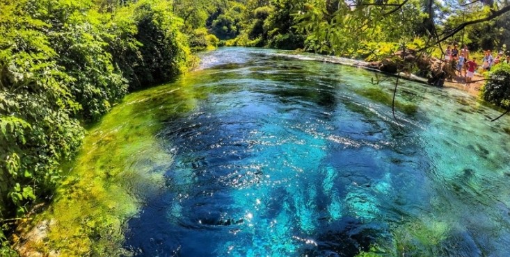Korfuzi do furnizohet me ujë nga Syri i Kaltër? Reagon ministria e Turizmit: Nuk ka asnjë marrëveshje të tillë