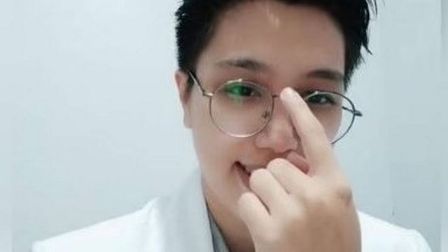 Të martuar prej 10 muajsh por bashkëshortja zbulon se burri i saj ishte grua, vjehrra e zhvesh lakuriq