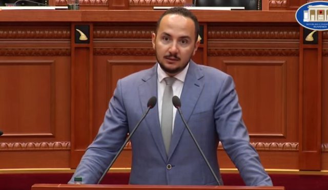 “Këtu kanë ikur 500 mijë njerëz”, Salianji: Rama e Braçe kanë shqetësim të madh, iu kanë humbur lopët