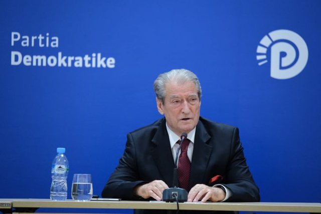 Protesta e 7 korrikut/ Berisha: Ja kush do jetë me mua në shesh