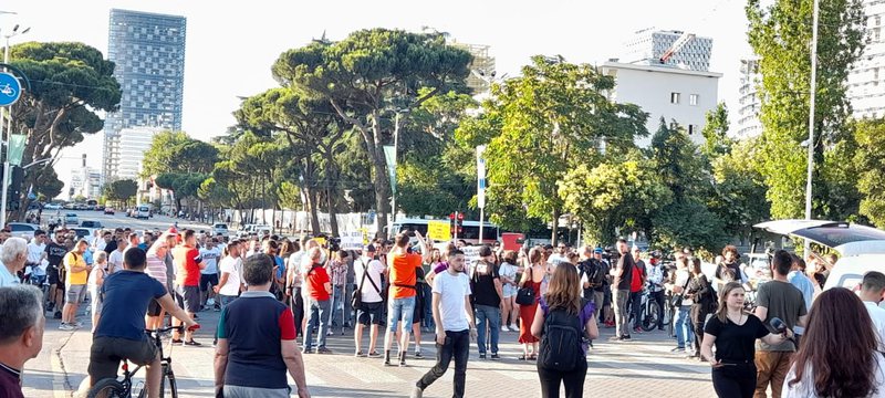 “Protestat do të vazhdojnë”, aktivisti &#8220;shpërthen&#8221; ndaj qeverisë: Të paaftë, po luftojmë për gjëra jetike, kemi nevojë për&#8230;