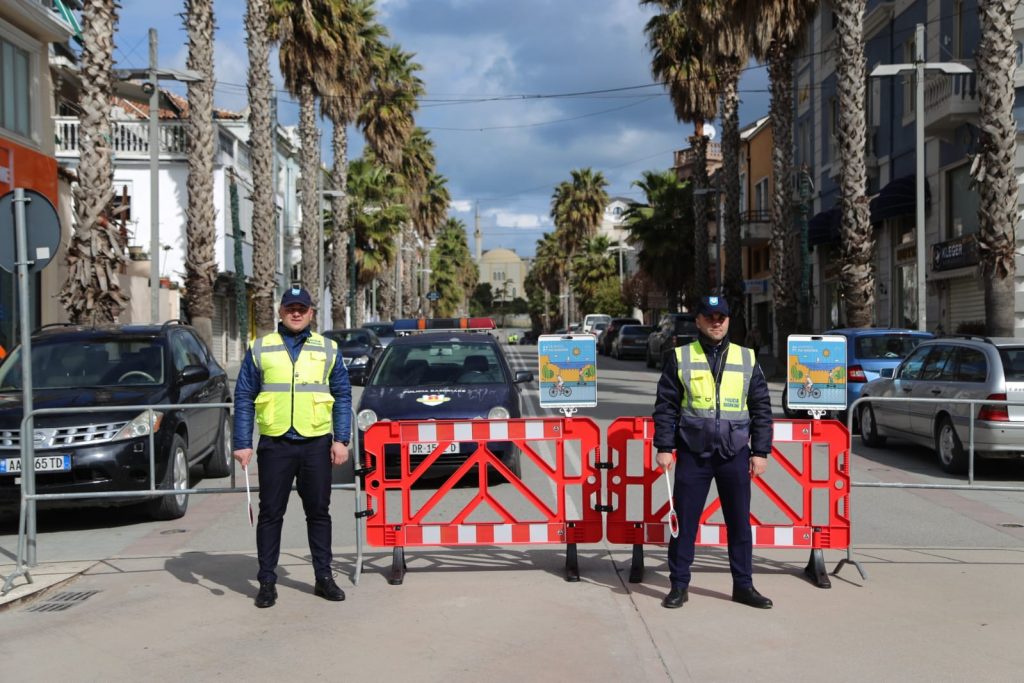 Nesër dita pa makina, Policia Bashkiake e Durrësit tregon rrugët e bllokuara