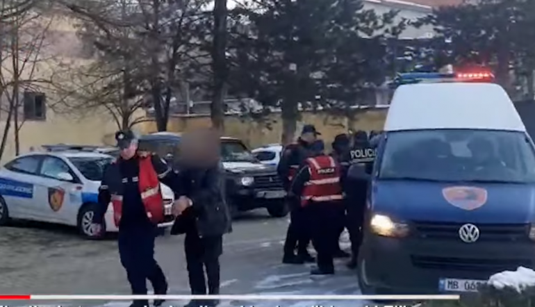 I dënuar me 10 vite burg për trafik droge dhe korrupsion, arrestohet në Qerret 45-vjeçari i shpallur në kërkim (EMRI)