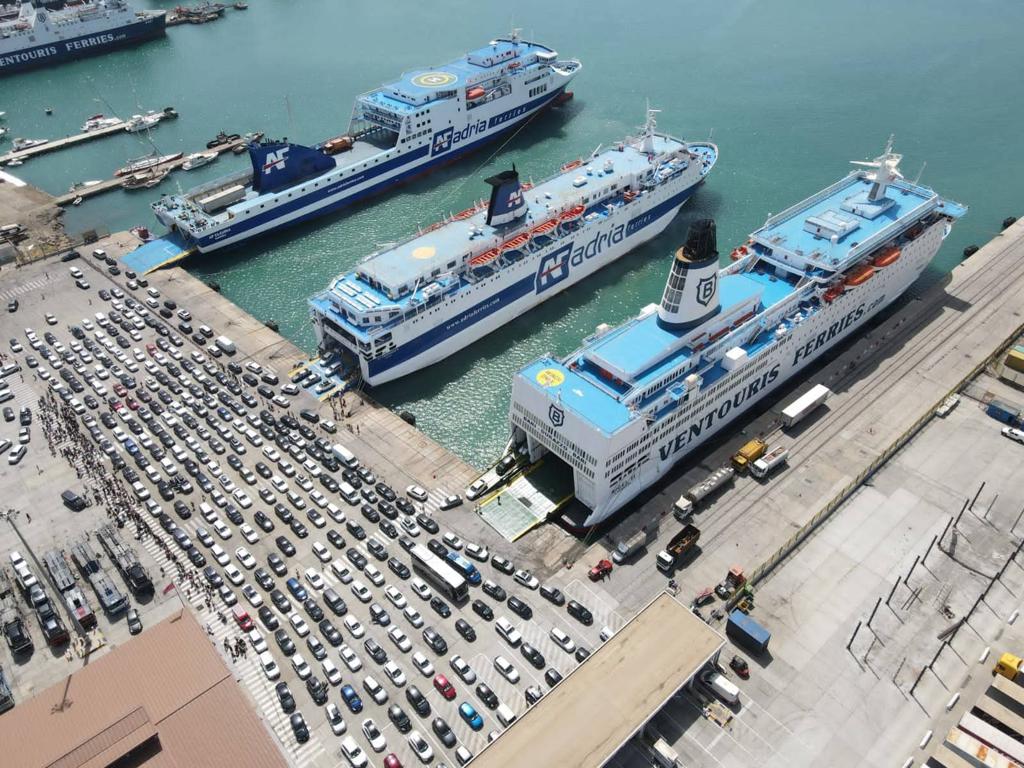 Rritet numri i hyrje-daljeve nëpërmjet Portit të Durrësit, nis aplikimi i masave shtesë për sezonin veror