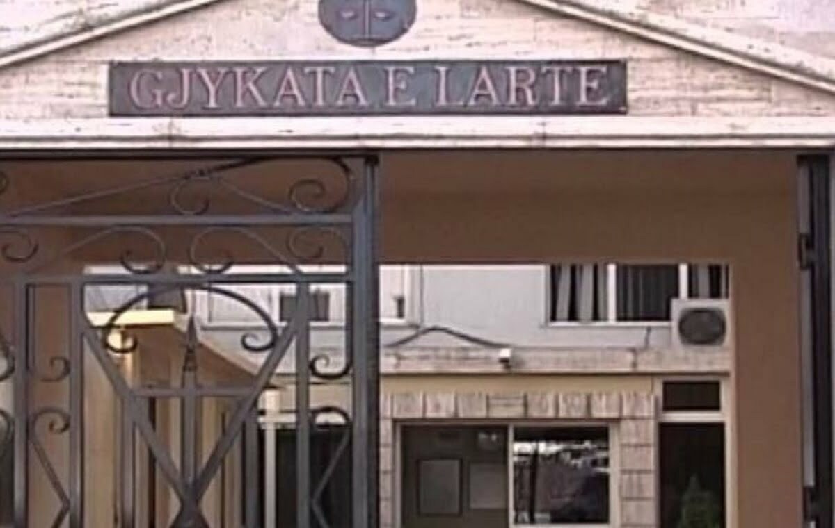 Meta dekreton emërimin e Sokol Ngresit si gjyqtar në Gjykatën e Lartë