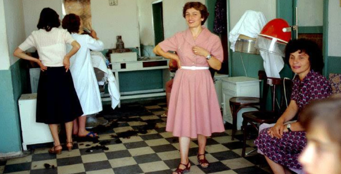 Kur kozmetika ishte luks, si zbukuroheshin vajzat durrsake në kohën e komunizmit