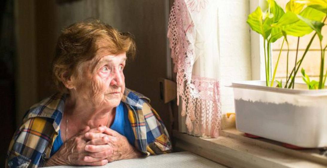 Fëmijët e çuan në azil, nëna i fal: “Zemra ime nuk mban inate!”