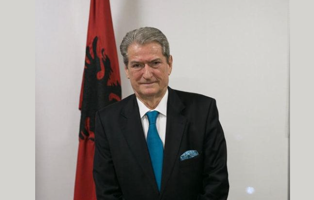 Berisha për ditëlindjen e PS: Nano bëri përpjekje për ta reformuar, me Edi Ramën…