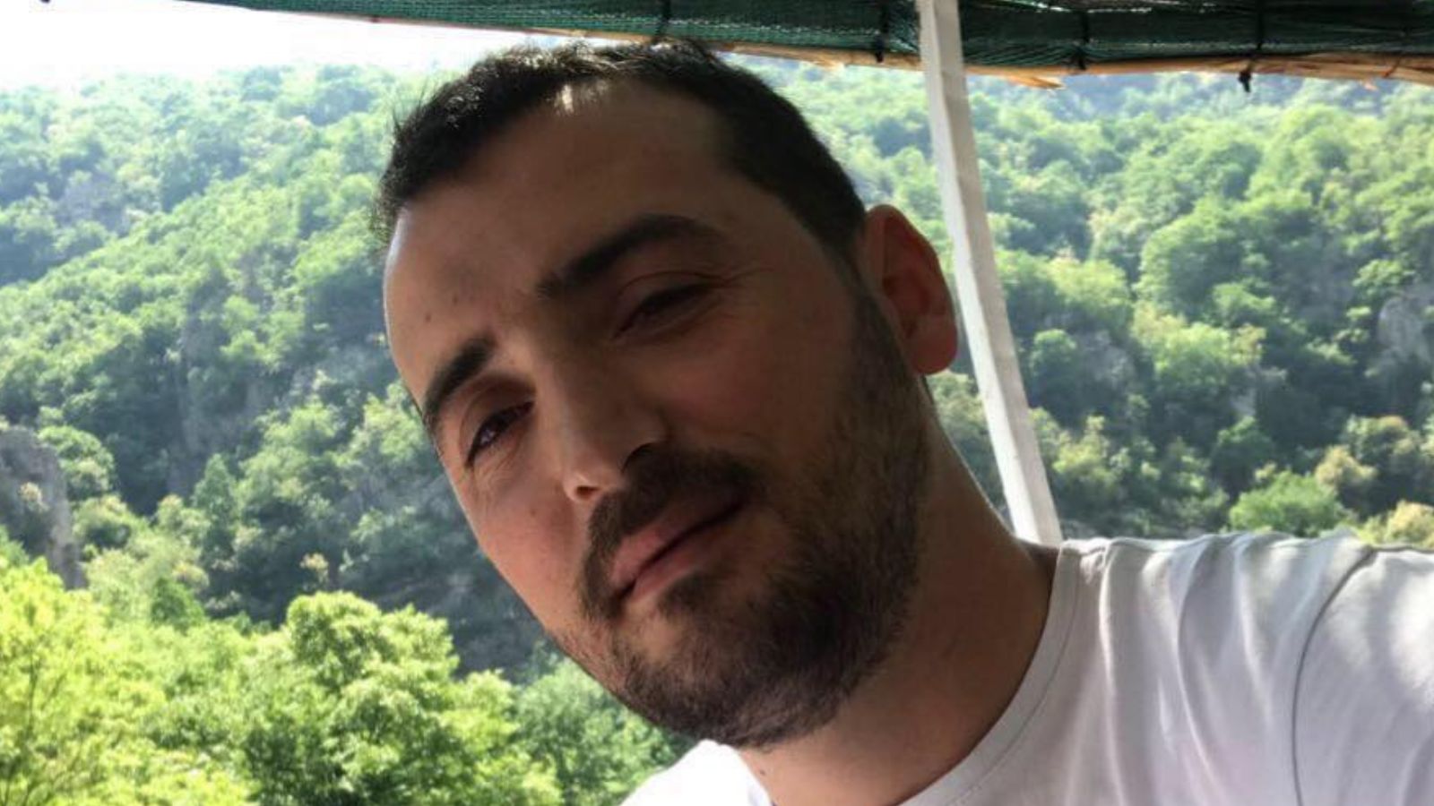 E zuri pema në mes të qytetit, zbulohet identiteti i 30-vjeçarit që humbi jetën (EMRI+FOTO)