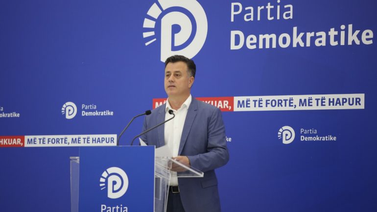 PD kërkon dorëheqjen e Çuçit: Emri i djalit të tij përmendet si transportuesi i ilaçeve kontrabandë