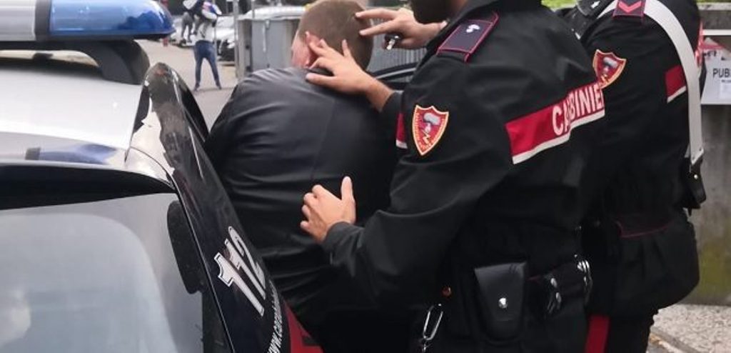 Me thika e dokumente false, arrestohet shqiptari në kufi