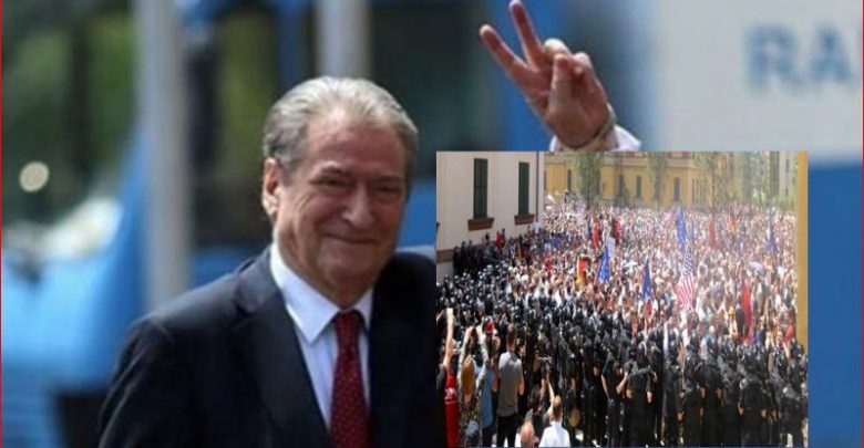 Kur do të nisin protestat? Berisha: PD është e vonuar. Grupet janë gati