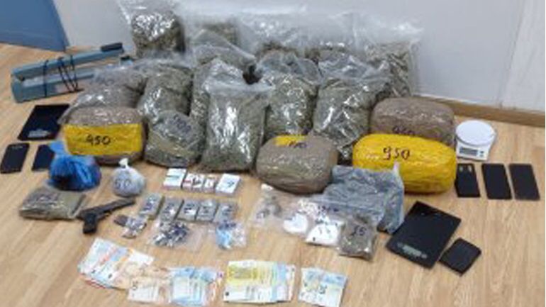 Çmontohet banda e kokainës në mes të Athinës, mes të arrestuarve dhe dy shqiptarë