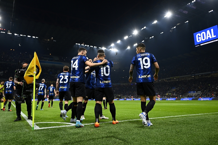 Çelsi i kërkon Interit një nga titullarët në shkëmbim të Lukakut