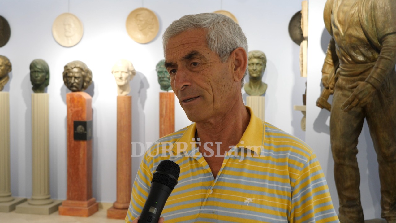 &#8220;Basha harroi të nxirrte lejen për skulpturën e Ibrahim Rugovës!&#8221; Skulptori Balani rrëfen të pathënat e punës së tij: Muzeun dua ta përfshi në guidat turistike (VIDEO)