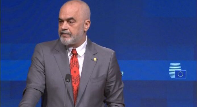 Rama në Bruksel: Vladimir Putin është shumë sëmurë, por ky vendi këtu nuk duket shumë i shëndetshëm!