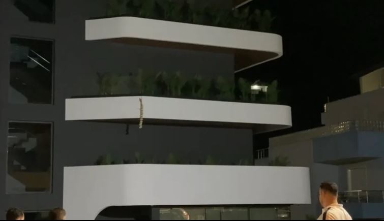 Kush është drejtori që iu vu eksploziv, vitin e kaluar i ndodhi e njëjta gjë