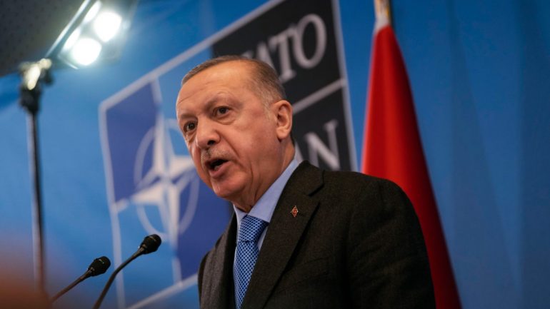 Takimi i liderve të NATO-s në Madrid, Erdogan nuk tërhiqet: Turqia do të bllokoj anëtarësimin e Finlandës dhe Suedisë