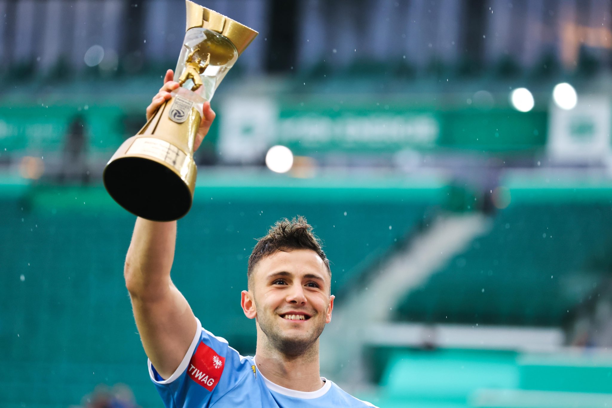 Fitoi “Këpucën e Artë” në Austri, Vrioni për mediat italiane: Jam gati për Juventusin!