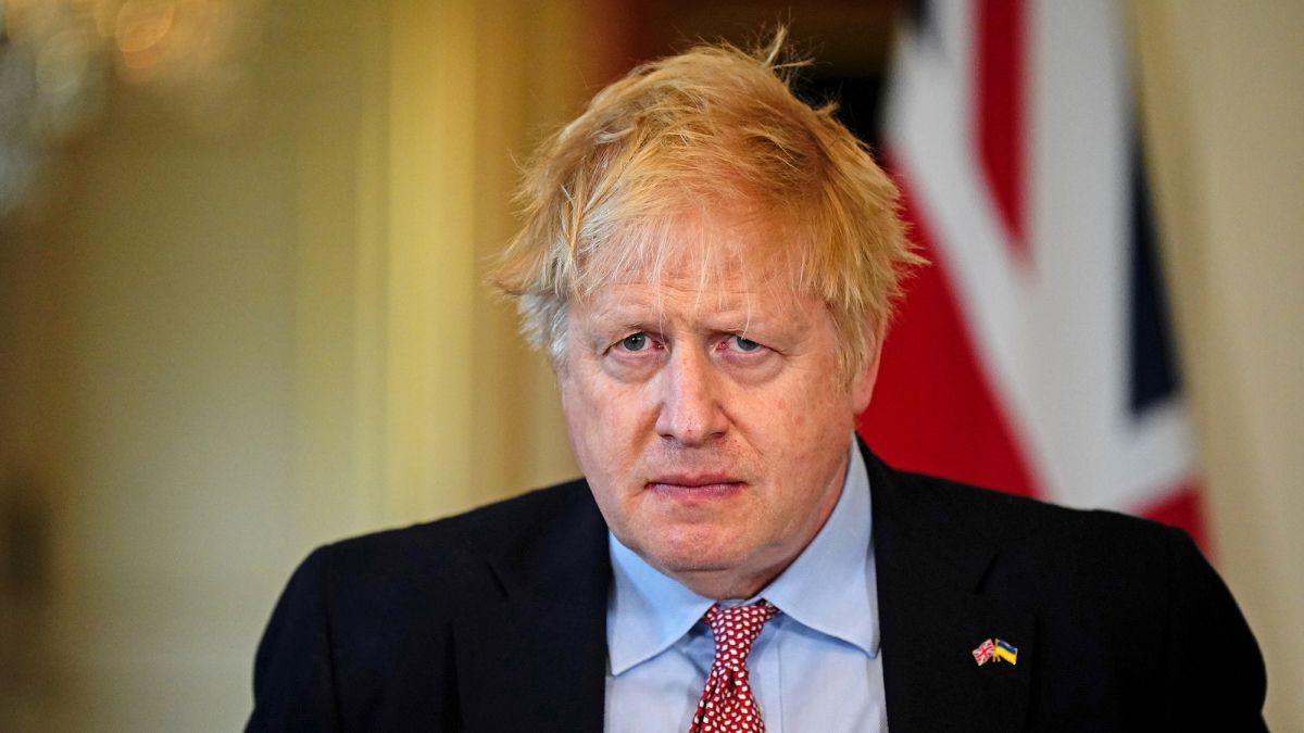 Festat gjatë pandemisë mund të rrëzojnë Boris Johnson