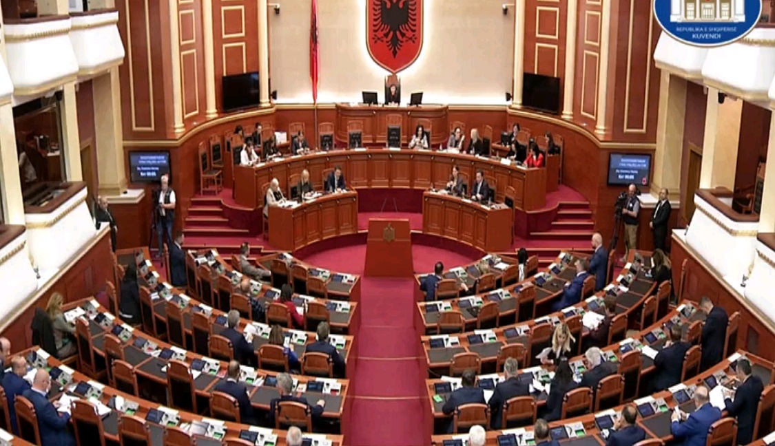 Kuvendi miraton aktin normativ për kompensimin e bizneseve që ndërtojnë vepra publike