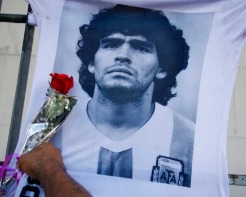 Maradonën e kanë vrarë, 8 mjekë përfundojnë nën akuzë dhe rrezikojnë deri në 25 vite burg